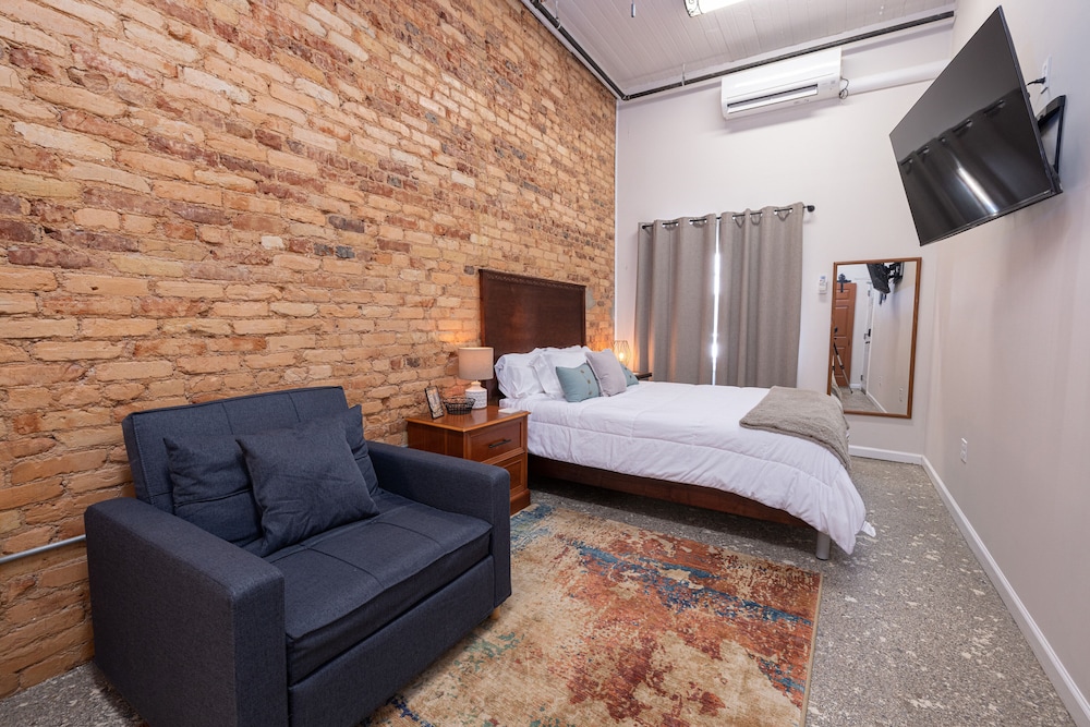 Hartwell Suites - photo 37