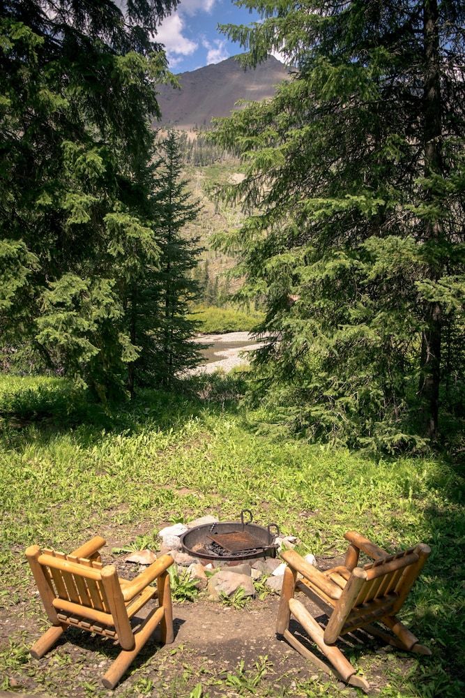 Silver Gate Lodging - photo 8