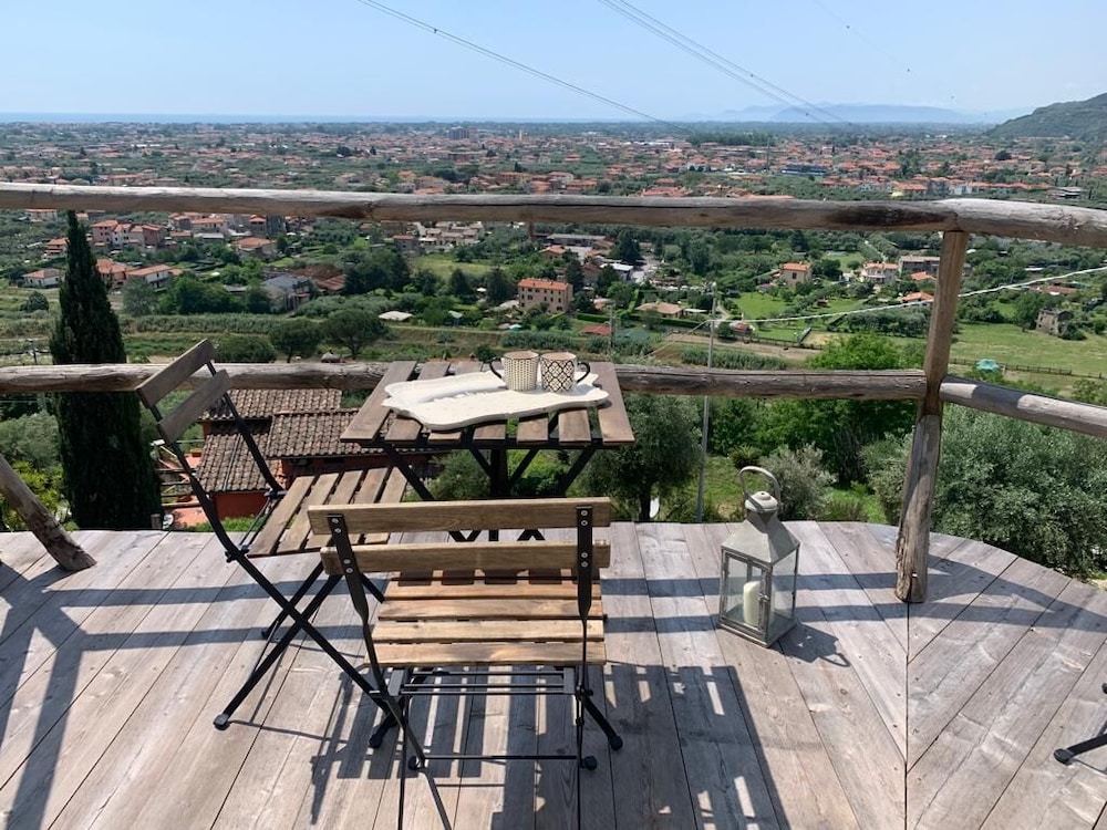 Villa Patrizia Pietrasanta — 4-Star Luxury Hotel in Pietrasanta, Italy