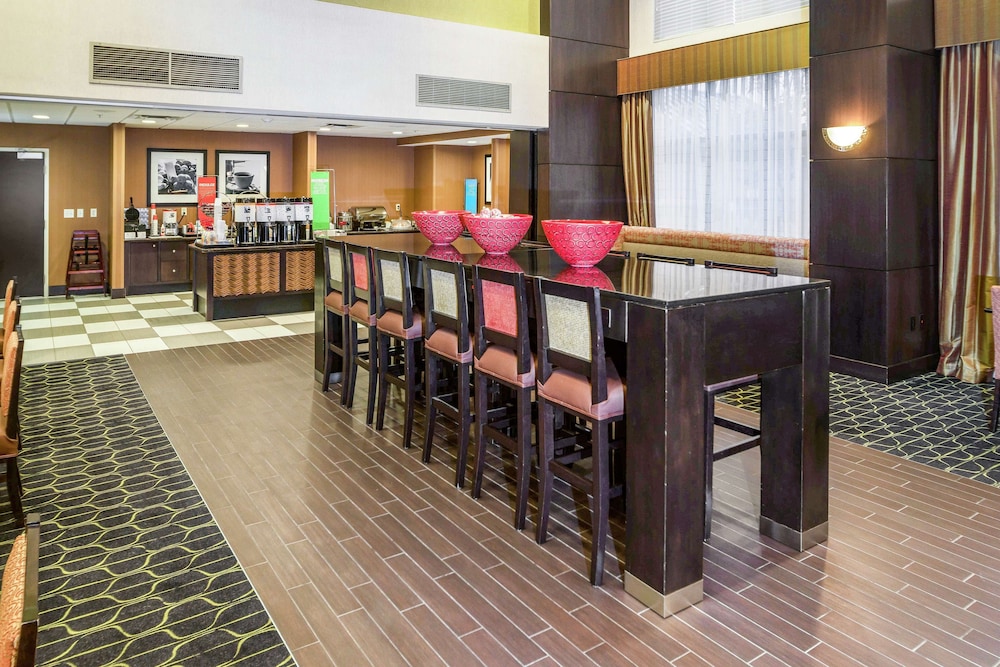 Hampton Inn & Suites Tulsa Catoosa - photo 3