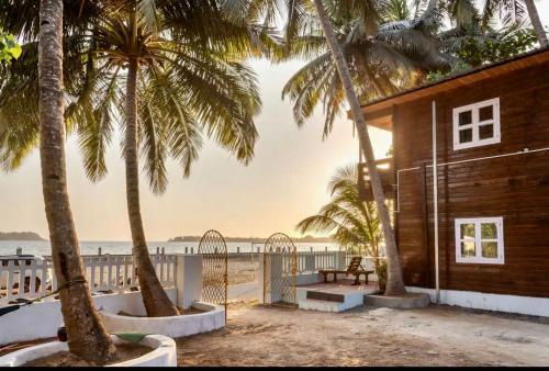 Abigail Get Away Home — 4-Star Luxury Hotel in Solim, India