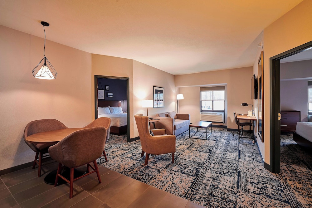 Four Points by Sheraton Cleveland Eastlake - photo 15