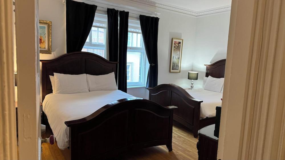 E Hotel des Grisons Par Aneyro - last minute hotel in Quebec