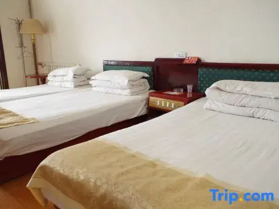 Ruixiang Hotel — hotel in Tanbei