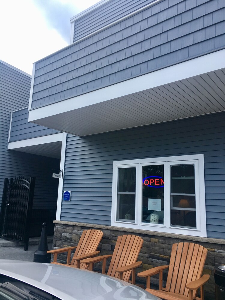 Seagrass Inn - photo 2