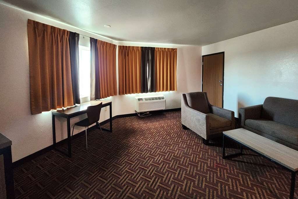 Super 8 by Wyndham Austin North University Area - photo 10