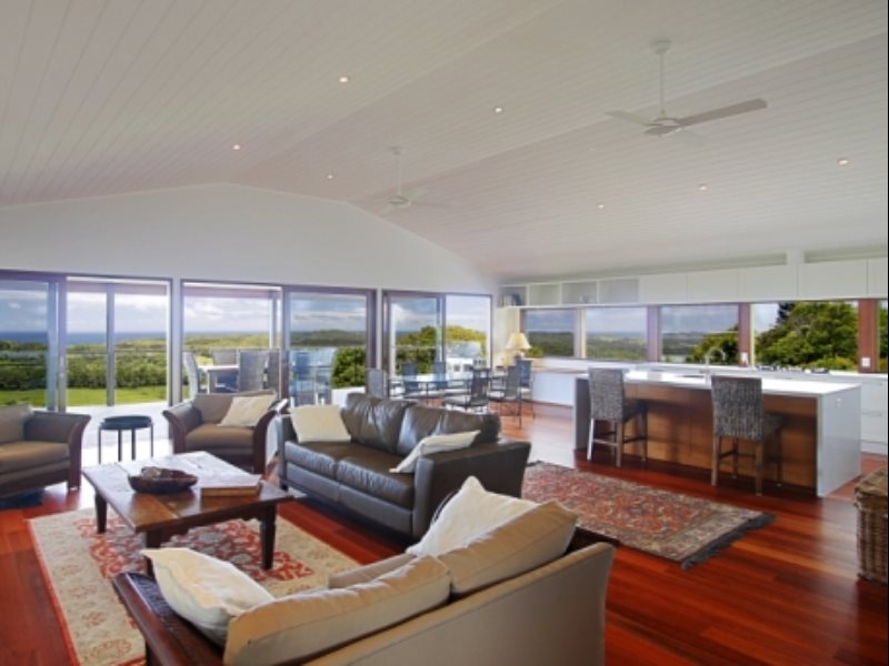 Coopers Shoot Escape in Byron Bay, Australia