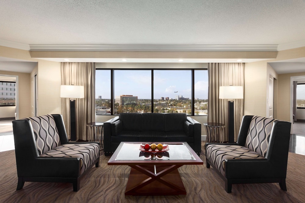 Embassy Suites by Hilton Irvine Orange County Airport - photo 32