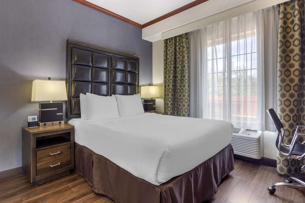 Best Western Plus Northwind Inn & Suites - photo 19