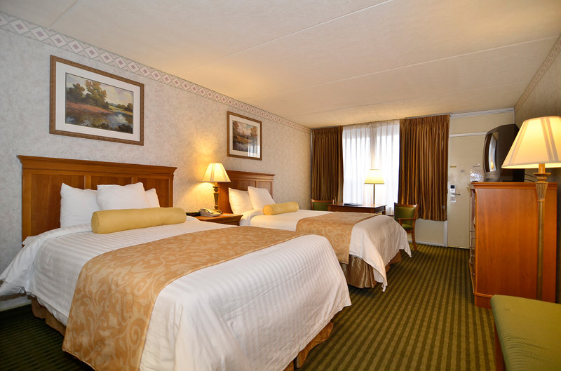 Clarion Inn & Conference Center - photo 4