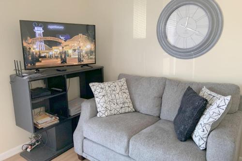 BeachyPeachyKeen by Oak Island Accommodations - photo 15