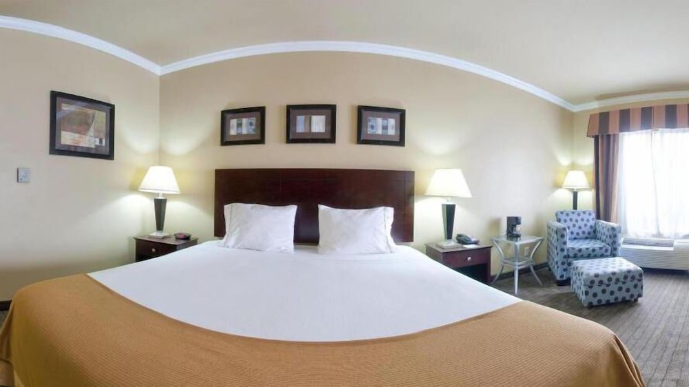Holiday Inn Express Hotel & Suites Natchitoches by IHG - photo 5