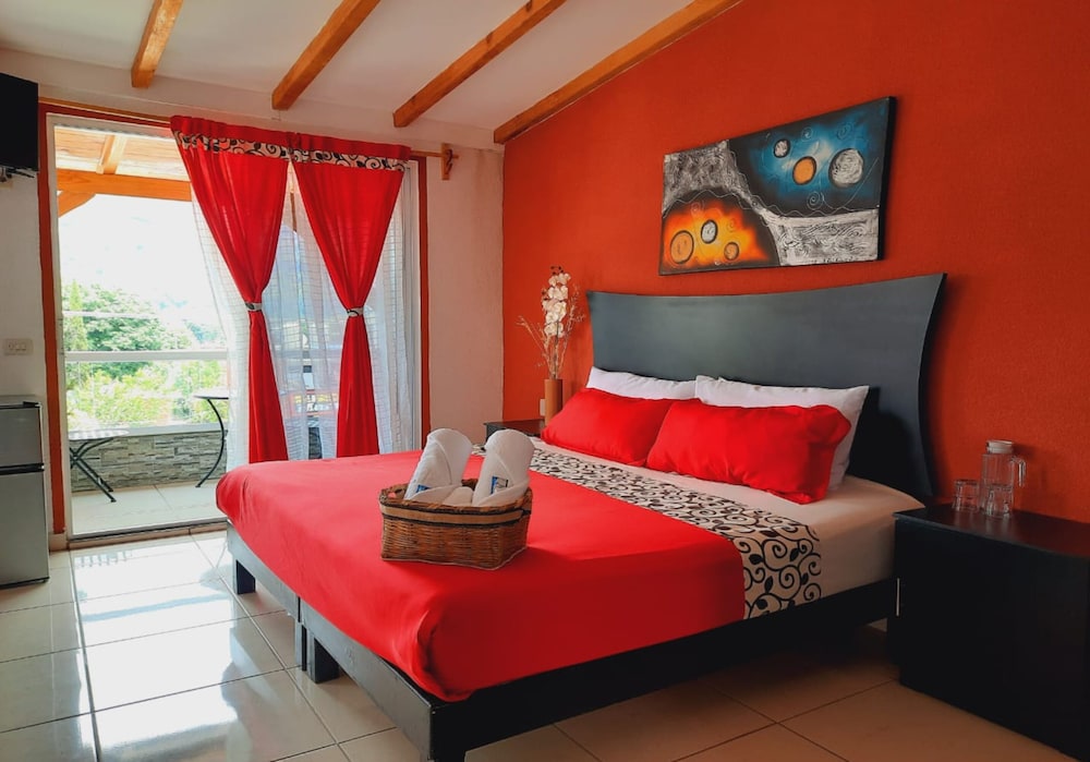 Hotel & Suites Cerro Rojo — hotel in Tlatlauquitepec