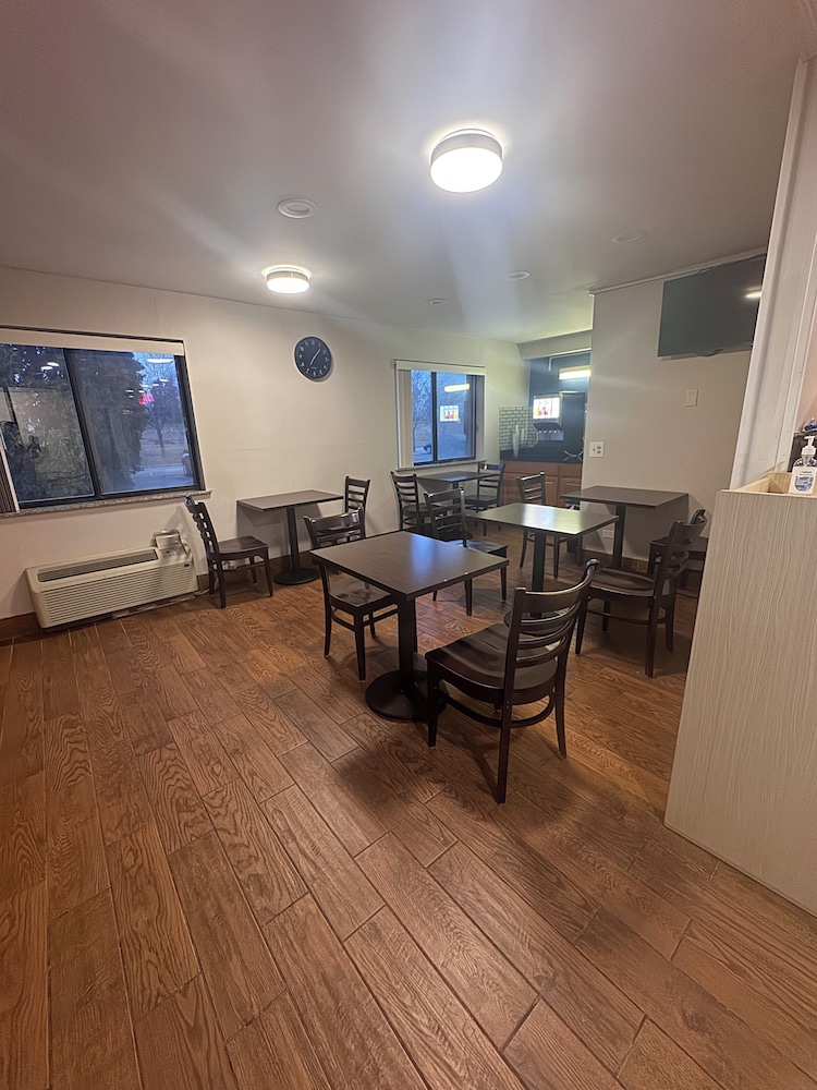 Baymont Inn & Suites by Wyndham Richmond - photo 16