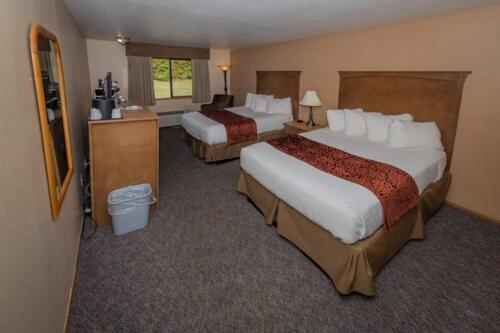 Cowlitz River Lodge - photo 15