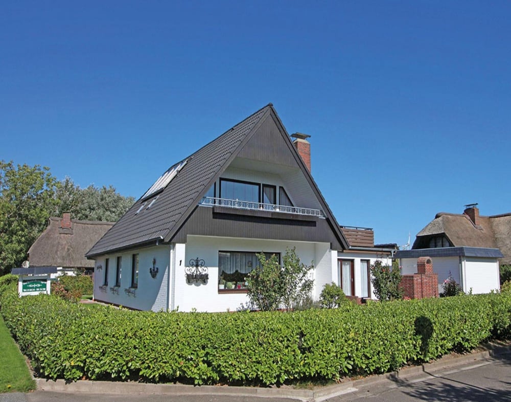 Ferienwohnung in Westerdeichstrich — 4-Star Luxury Hotel in Busum, Germany