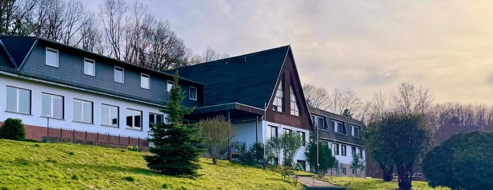 Land Gut Hotel Barbarossa — hotel in Kelbra