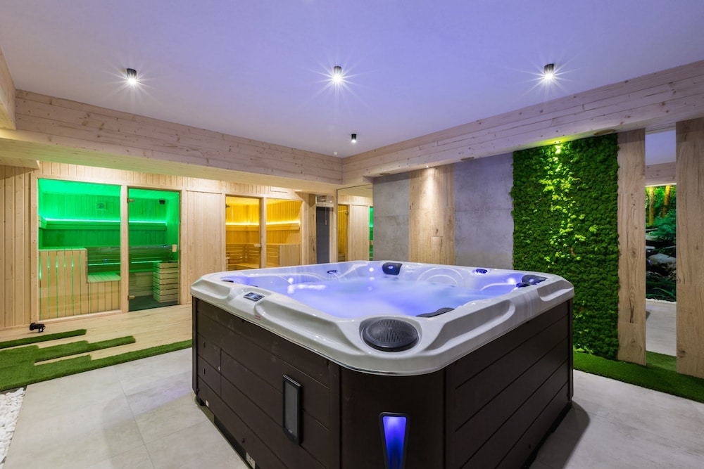 Aparthotel Diamond SPA Family in Bialka Tatrzanska, Poland