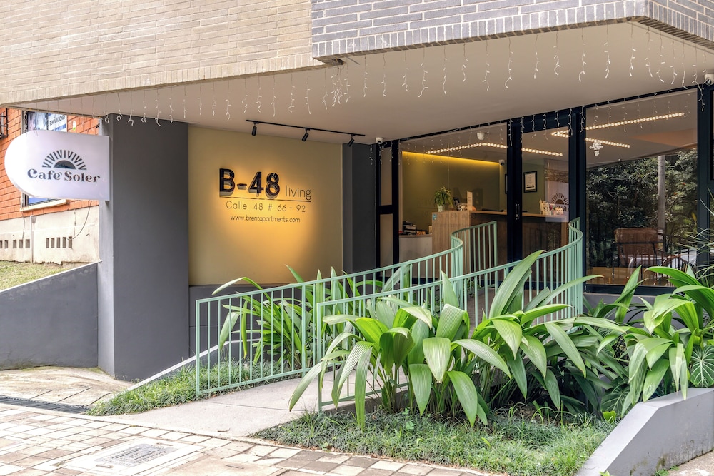 B 48 Living by B Rent — 4-Star Luxury Hotel in Medellin, Colombia
