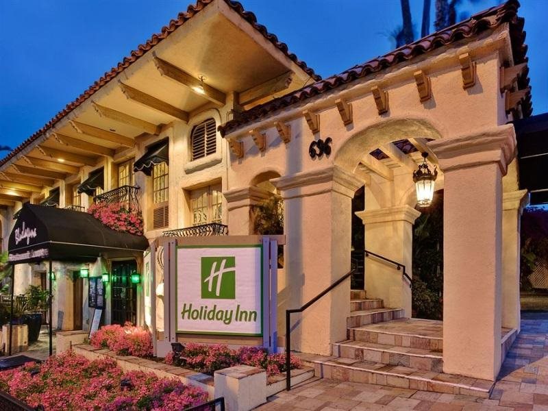 Holiday Inn Laguna Beach - carbon neutral hotel in Laguna Beach