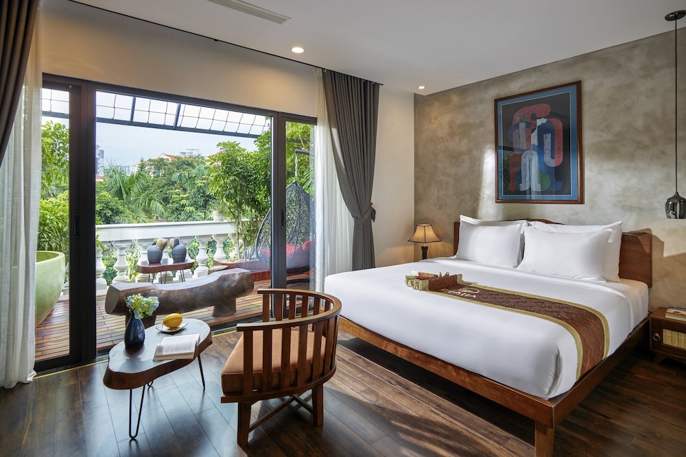Draha Halong Hotel Serenity Charm and Nature Preferred by Western Travelers in Ha Long, Vietnam