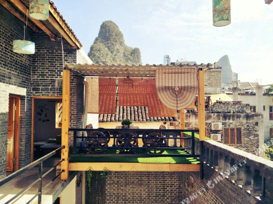 Zhaopinghuangyaoguzhenziyunjuminsu in Zhaoping, People's Republic of China