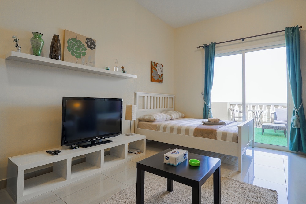 Sea View Studio 4 Royal Breeze Breezeسي ويو ستوديو رويال بريز — 4-Star Luxury Hotel in Ras Al Khaimah City, United Arab Emirates