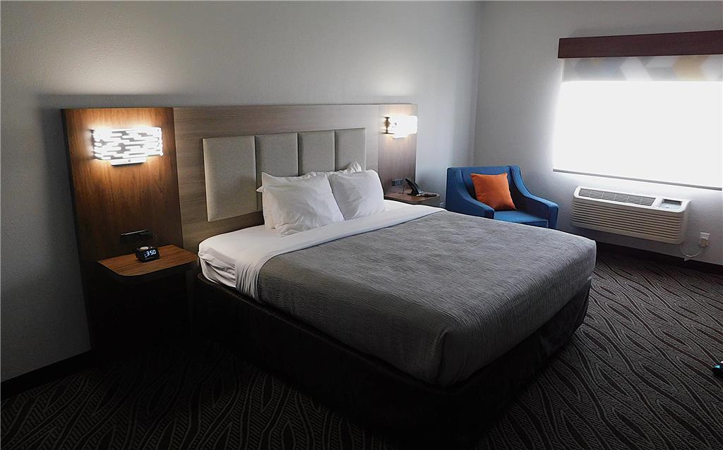 Quality Inn Pontiac - photo 30