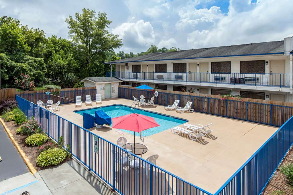 Rodeway Inn Winston Salem Route 52 - photo 26