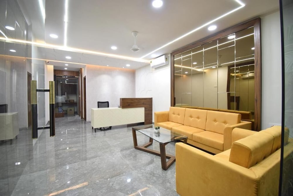 Blue Bells Hotel — Indore — photo 4