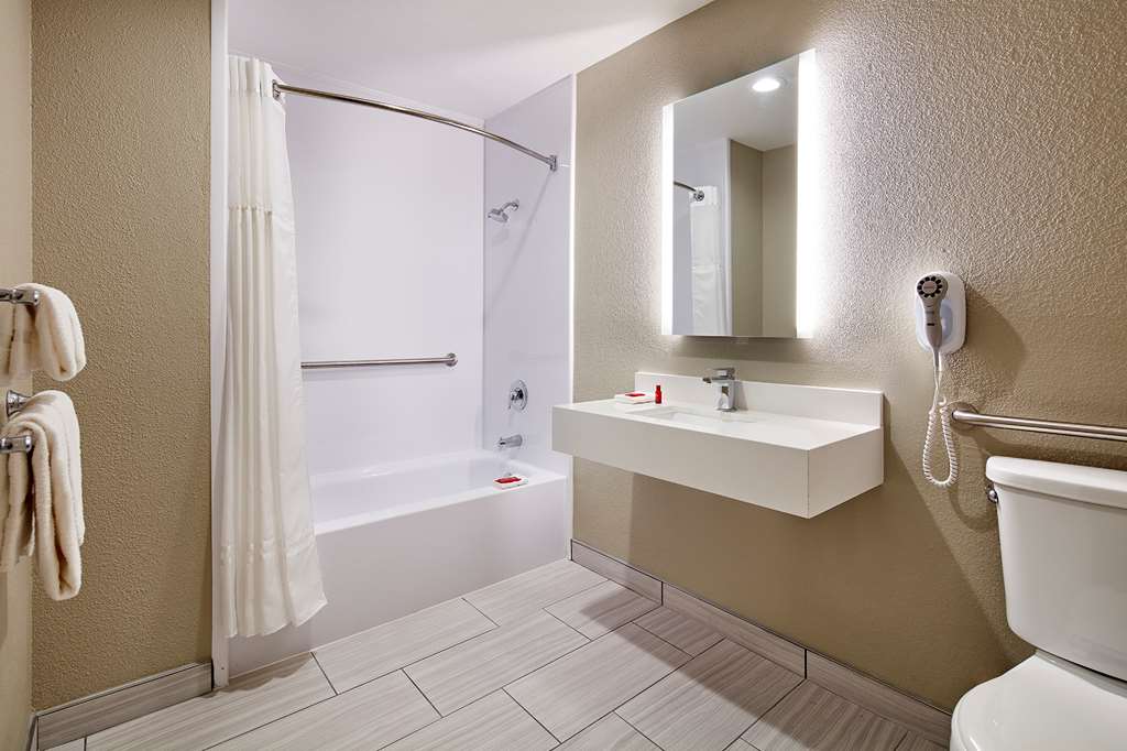 SureStay Hotel by Best Western San Diego Pacific Beach - photo 17