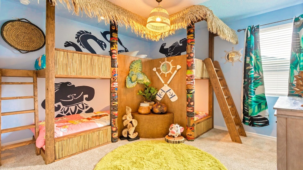 Enchanted Oasis at Solara Resort by Shine Villas - photo 3