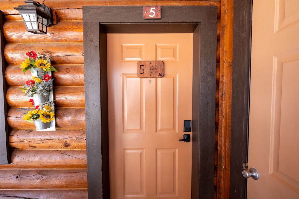 Duck Creek Village Inn - photo 110
