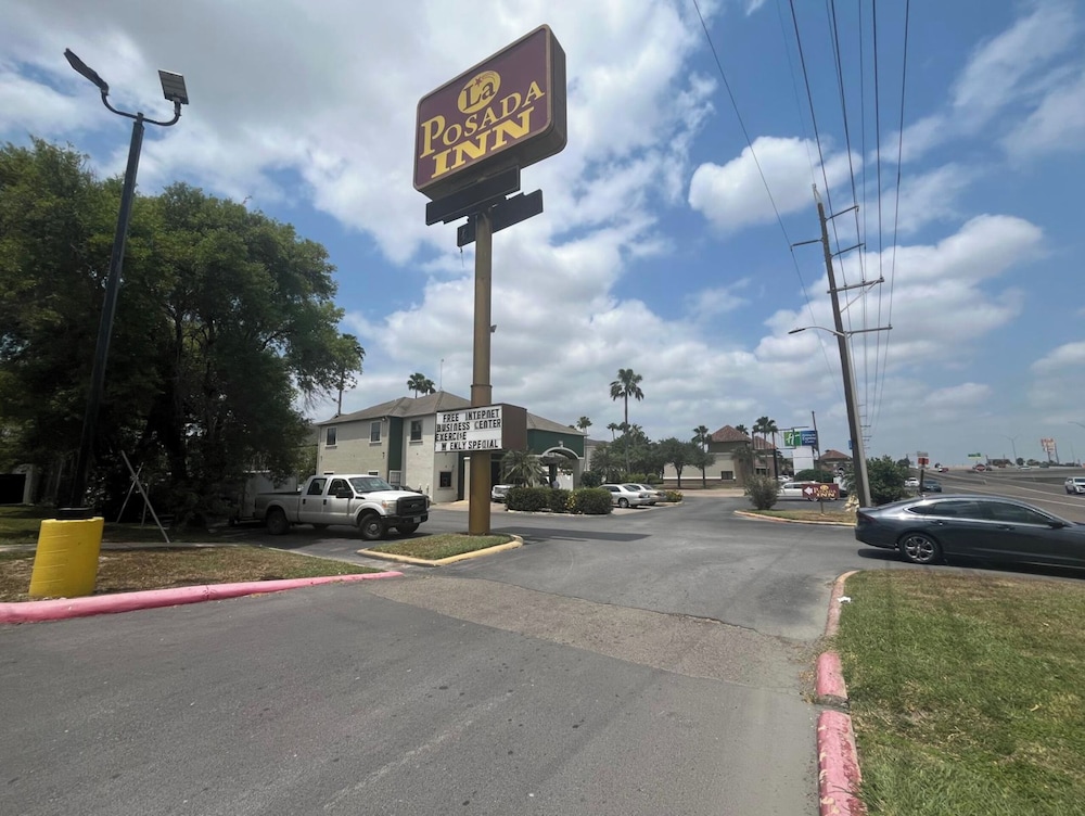 La Posada Inn By OYO Brownsville — hotel in Brownsville
