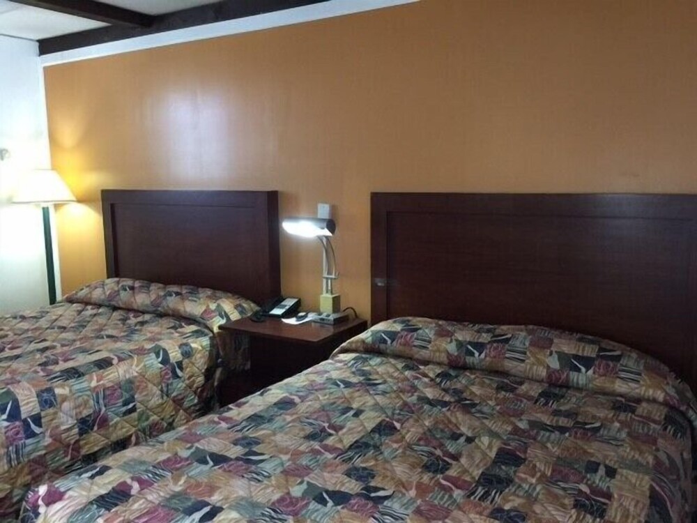 Hollander Motel - photo 22