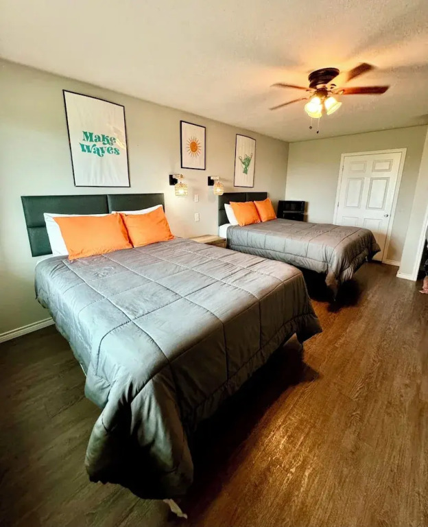The 409 Bolivar Beach Hotel - photo 6