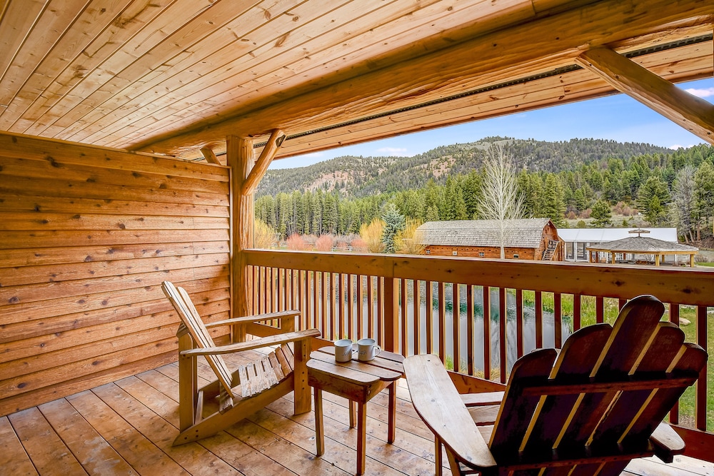 Rainbow Ranch Lodge - photo 25