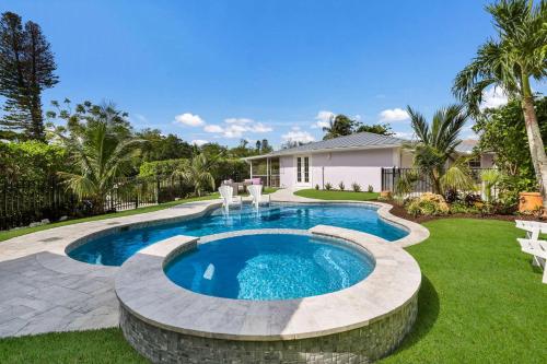 Lavender Lagoon in Anna Maria, United States