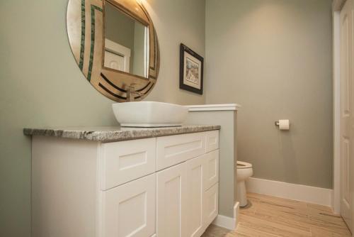 Conch Out by Oak Island Accommodations - photo 4