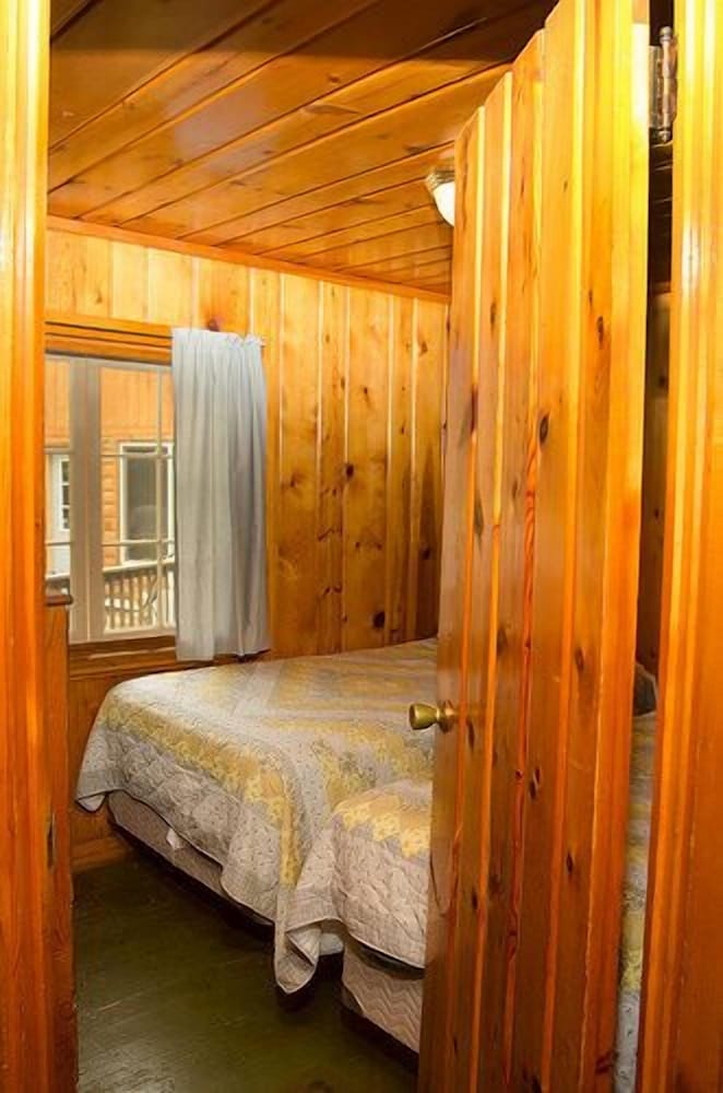 Woodland Beach Resort - photo 27