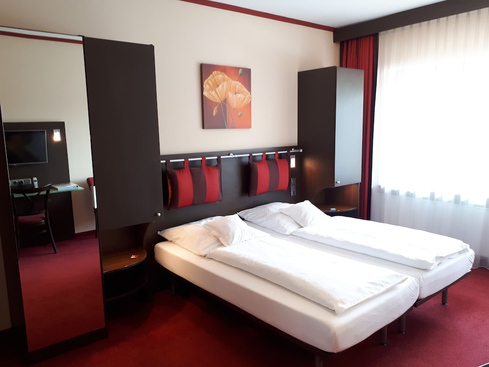 Hotel Restaurant Ramster in Schneverdingen, Germany