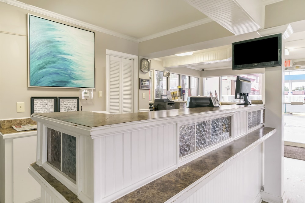 OYO Hotel Myrtle Beach Kings Hwy - photo 3