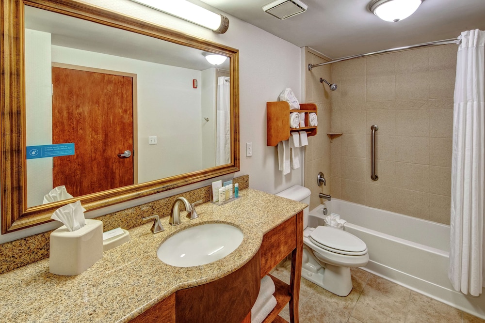 Hampton Inn Winchester - photo 23