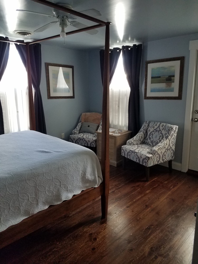 Tilton Inn - photo 9