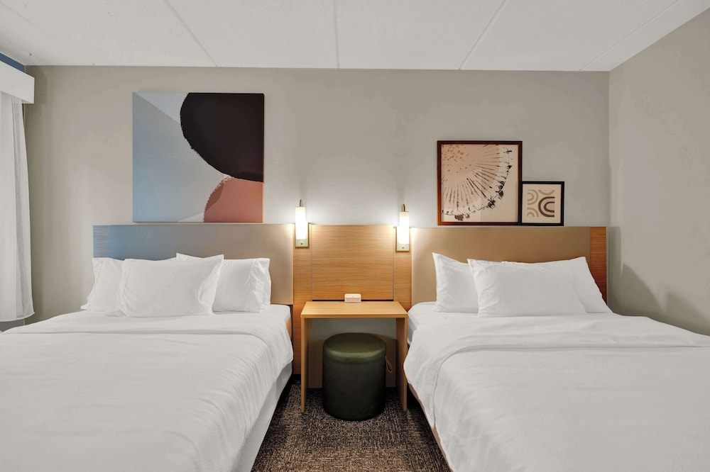 Spark by Hilton Plymouth - photo 17