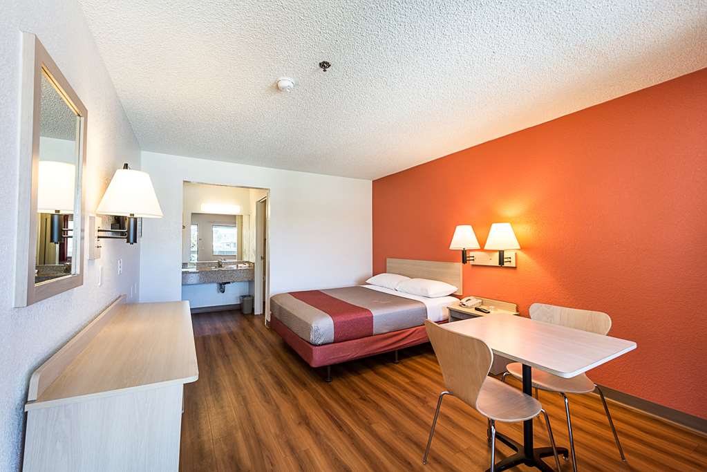 Motel6 Sparks NV Airport Sparks - photo 13