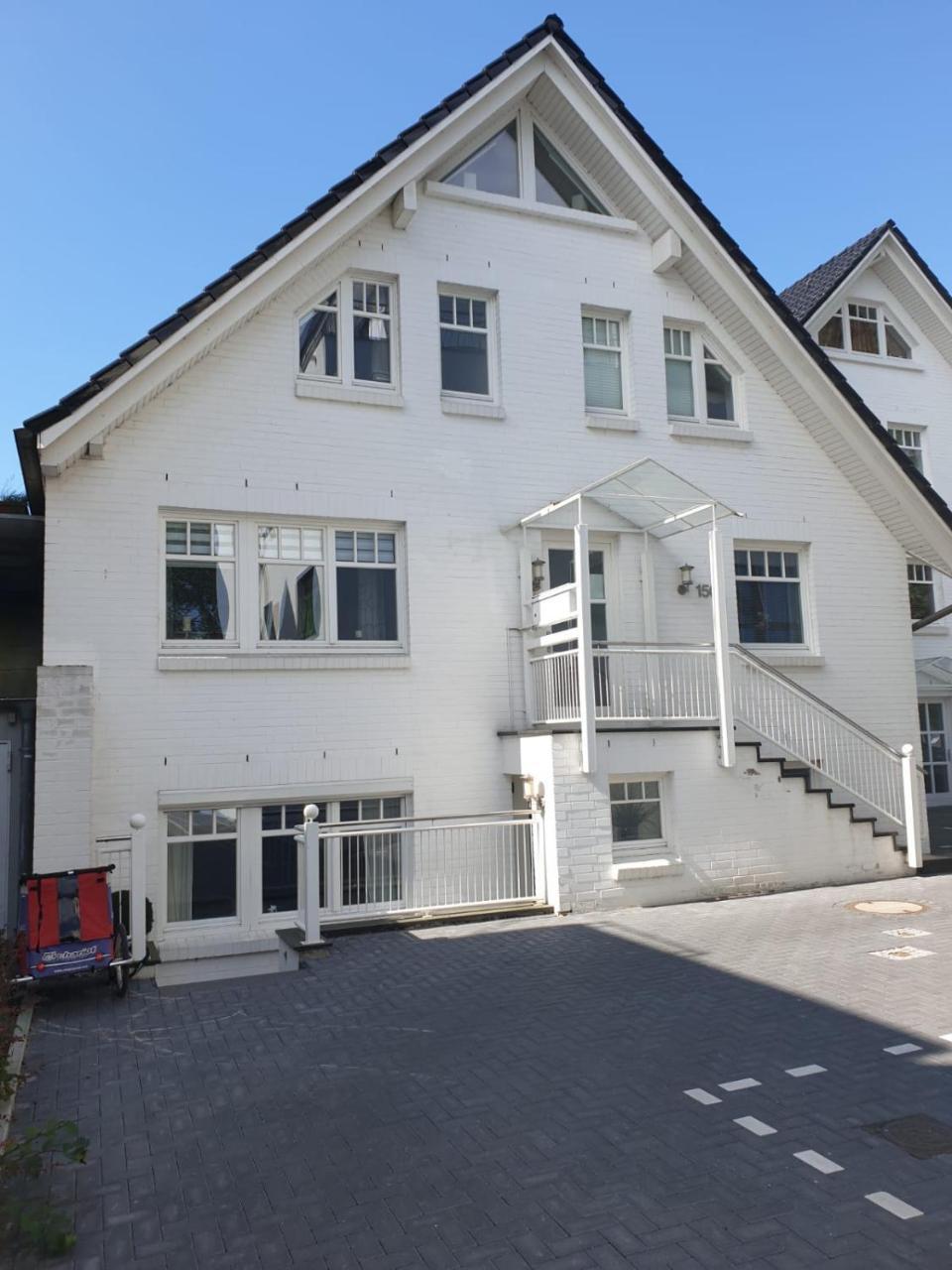 Strandallee 150a Timmendorfer Strand — 4-Star Luxury Hotel in Timmendorfer Strand, Germany