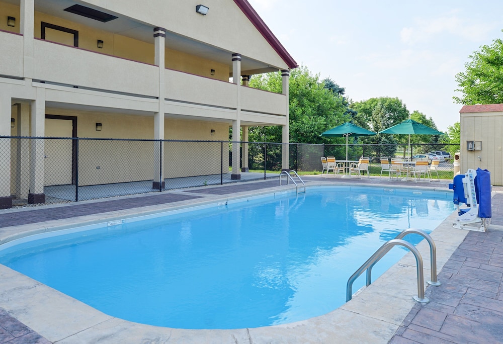 Red Roof Inn Indianapolis Greenwood - photo 53