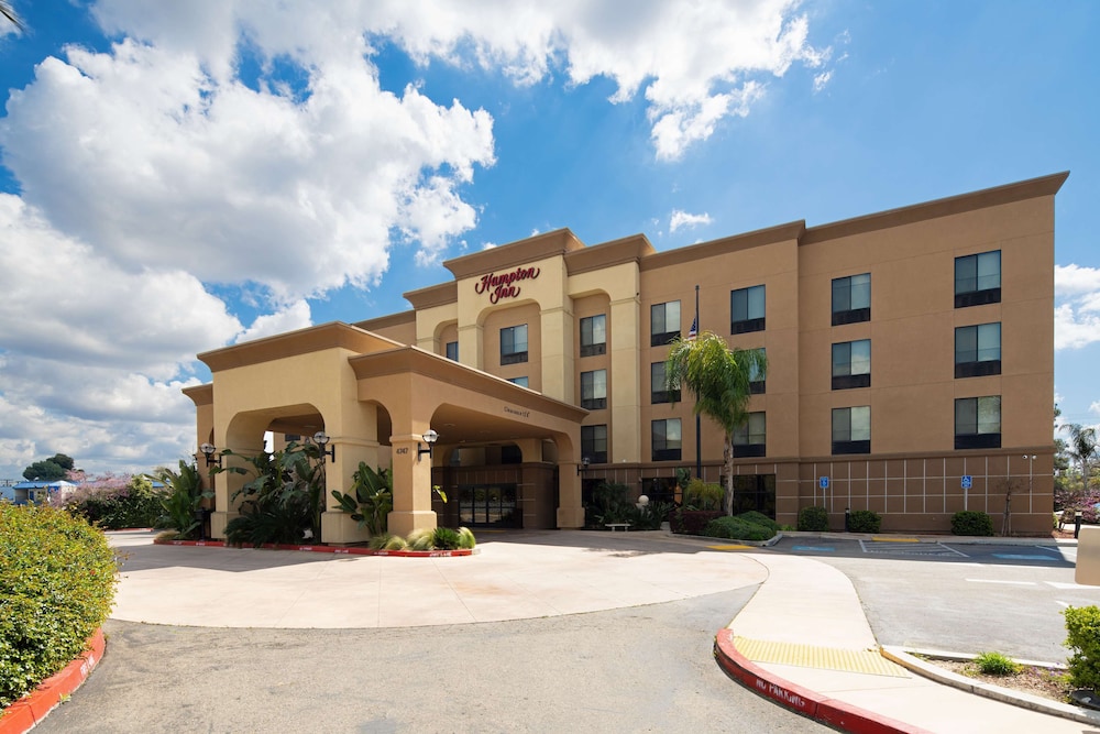 Hampton Inn Visalia - featured photo