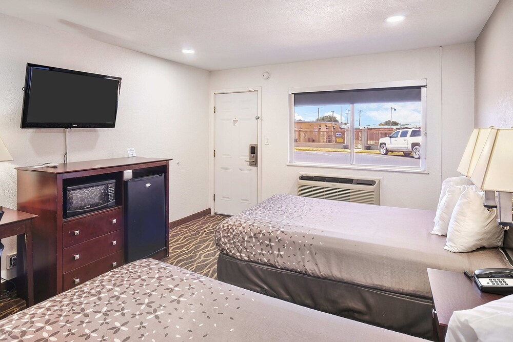 Carlsbad Inn New Mexico - photo 9